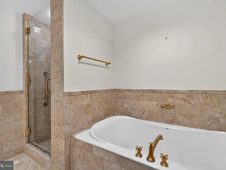 1111 23rd St NW #5C — Photo 13
