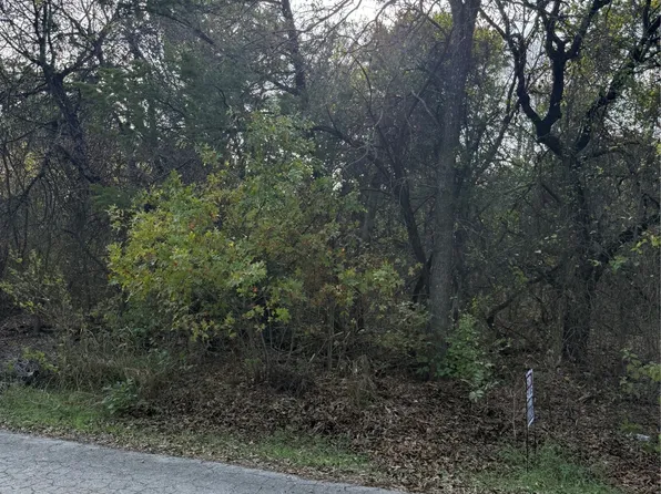 4948 Cimmaron Trl, Weatherford, TX 76087