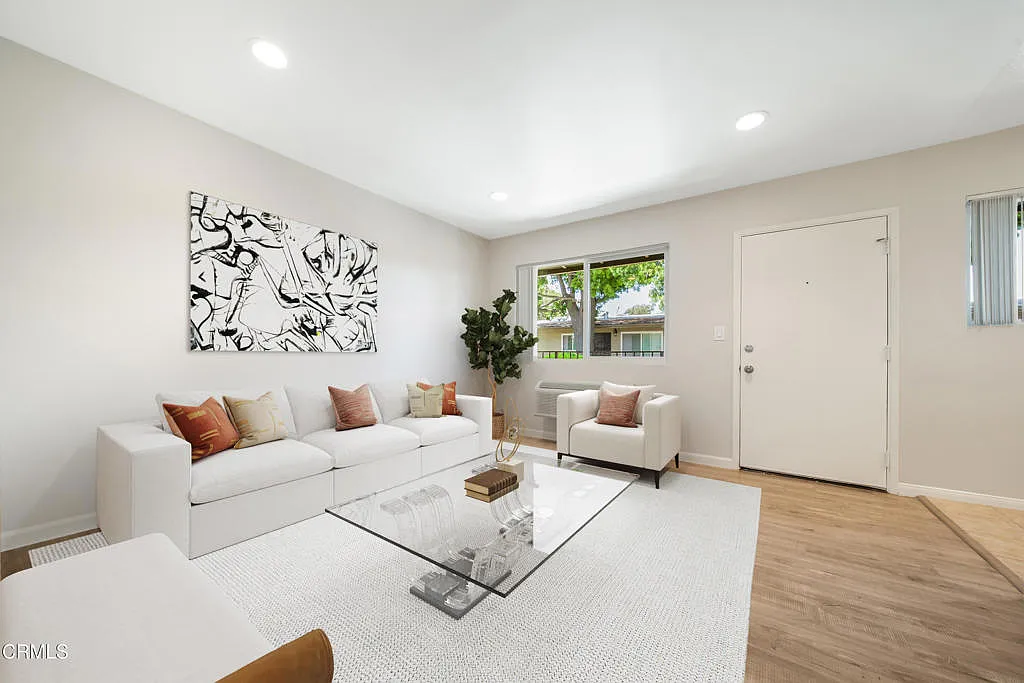1 bed, 1.0 bath, 650 sqft, $2,095 — Photo 2