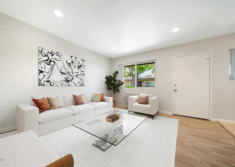 761 E Orange Grove Blvd #12