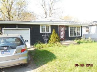 7632 Locust St, Gary, IN 46403