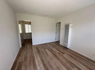 4038 Manhattan Beach Blvd, Lawndale, CA 90260