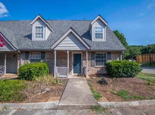 3301 Trace Ct, Knoxville, TN 37912