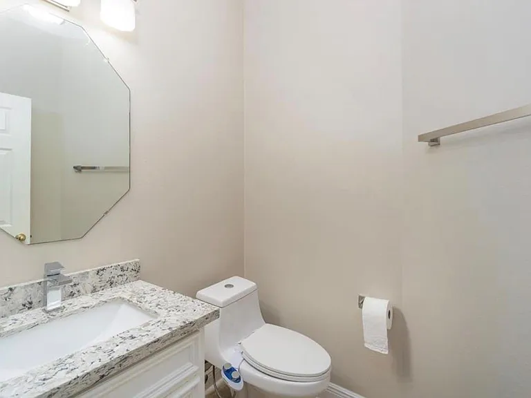 1408 S Friendswood Dr #205 — Photo 16