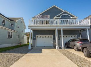 142 43rd St #EAST, Sea Isle City, NJ 08243