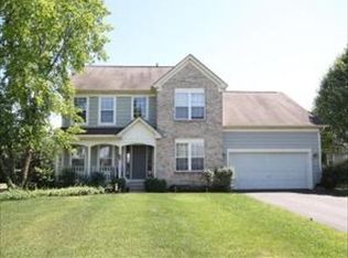 2207 Beaumont Ct, Aurora, IL 60502