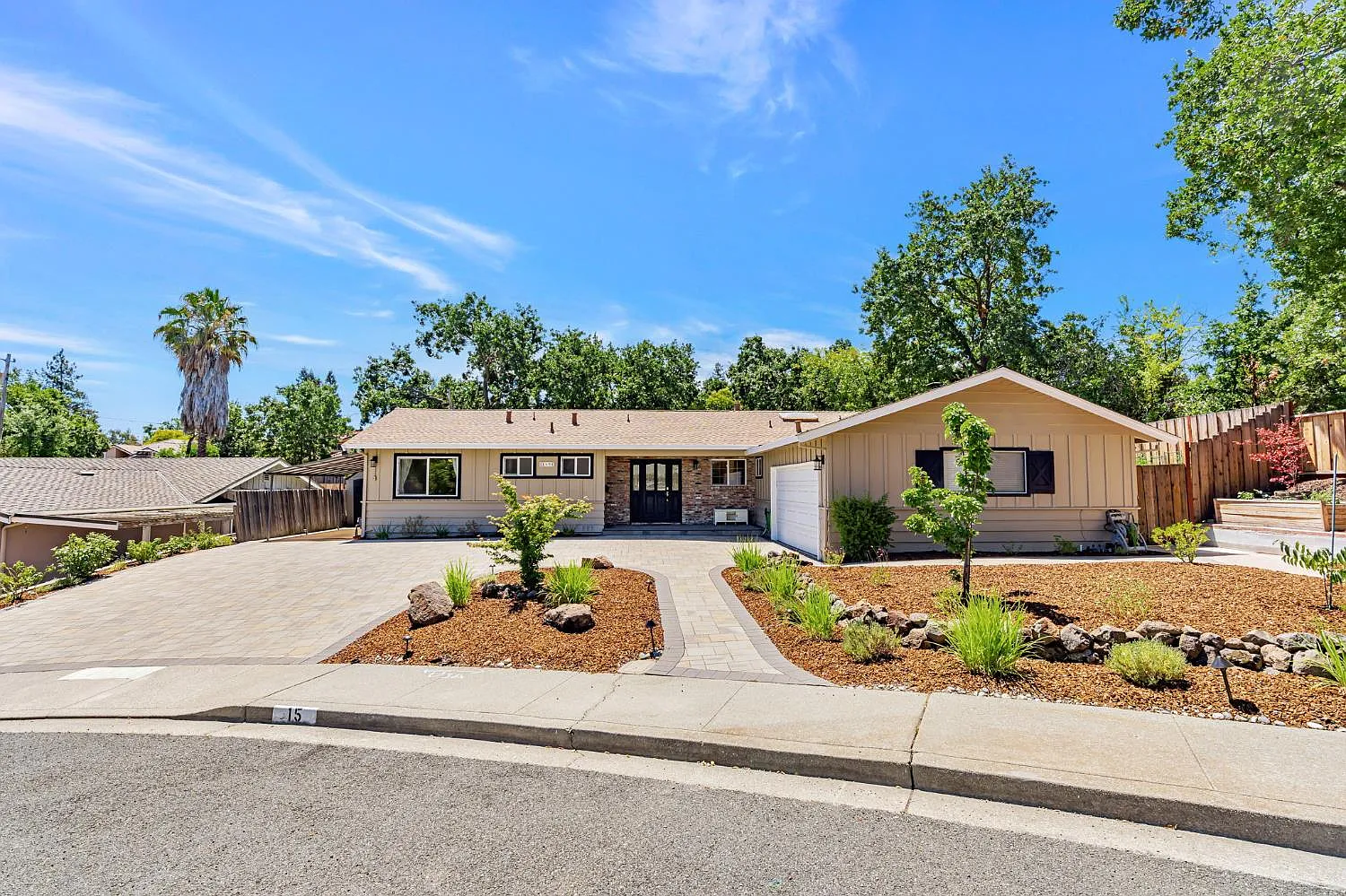 15 Waterberry Ct photo 1