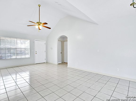 5th image of 2811 S Rosary St