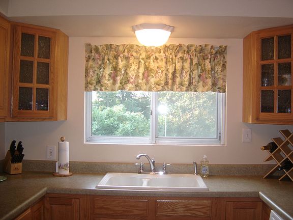 3rd image of 10918 Oasis Dr