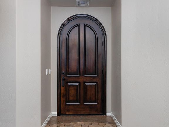 5th image of 21390 N 83rd St