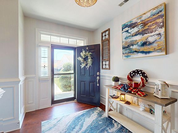 3rd image of 107 Bogue Harbor Ct