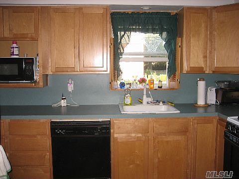 Kitchen with pass-thru