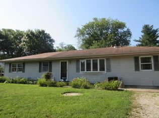 1035 Finley Dr, Mt Zion, IL 62549