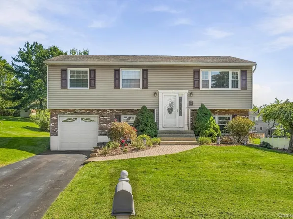6 Liberty Court, Washingtonville, NY 10992