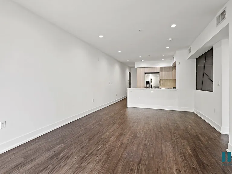 Open-Concept Kitchen and Dining Area