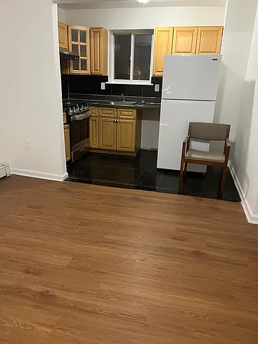 10215 46th Ave #2 Photo 1