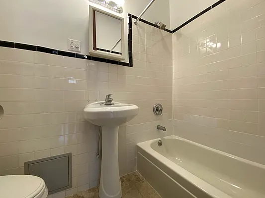 Rented by Skyward | media 12