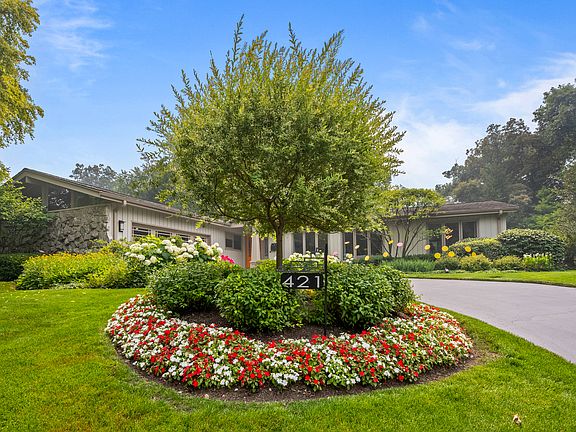 2nd image of 421 Heather Ln