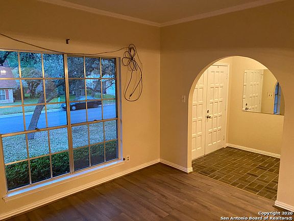 5th image of 3027 Nantucket Dr