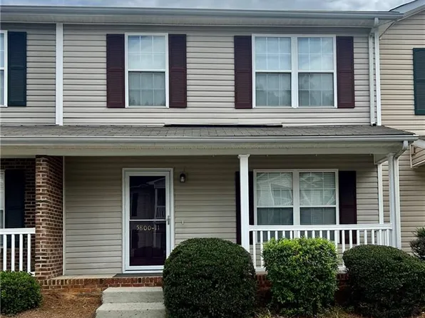 5800 Battery Dr Unit 11, Greensboro, NC 27409