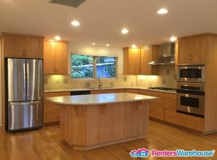 10922 NE 48th St, Kirkland, WA 98033