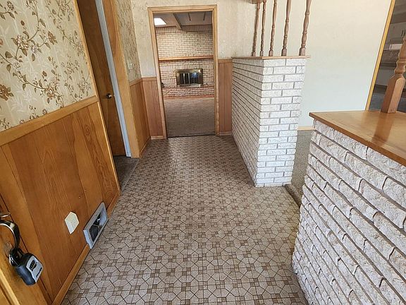 4th image of 1900 Enloe Dr