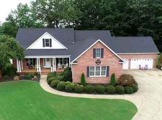 323 Paris Harbor Dr, Paris, TN 38242