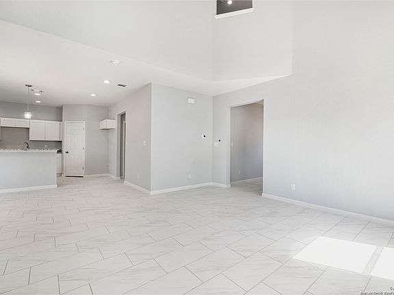 5th image of 6515 Alsbrook Dr