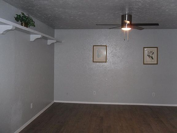 5th image of 2015 Fall Meadow Dr