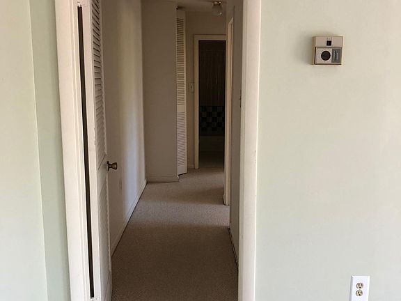 5th image of 10696 Weymouth St APT 204