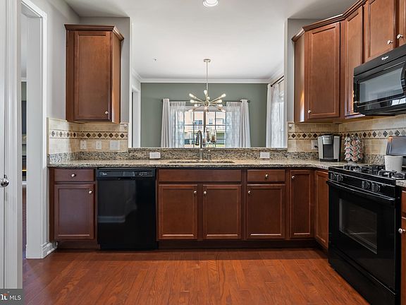 4th image of 246 Sills Ln