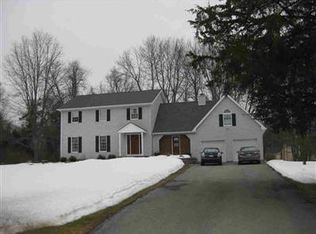 8 Davis Ct, Hopewell Junction, NY 12533