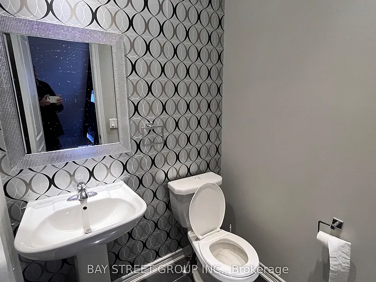 13 Highbury Ct — Photo 15