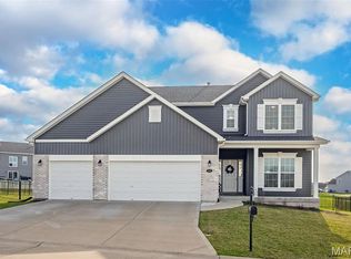 100 Edgewater Ct, Moscow Mills, MO