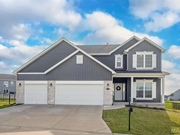 100 Edgewater Ct, Moscow Mills, MO 63362