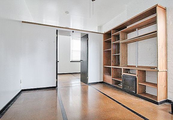 2nd image of 424 E 82nd St APT 5RW