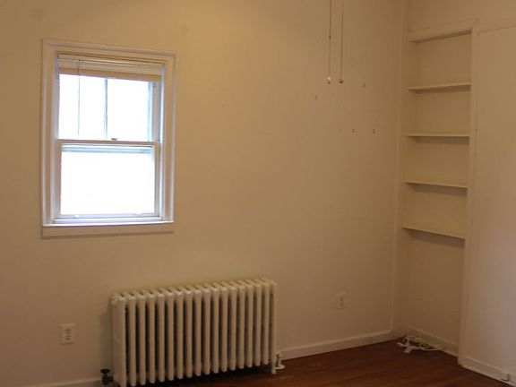 2nd image of 407-415 Cameron St #409-4