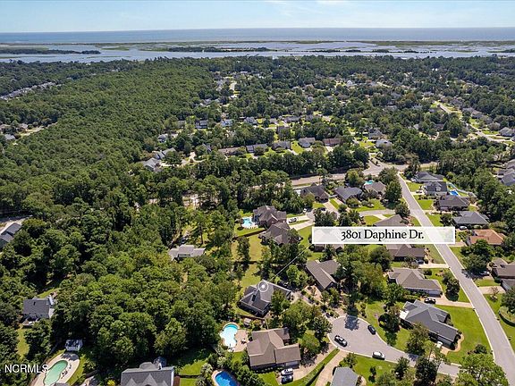 2nd image of 3801 Daphine Drive