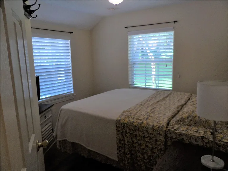 13545 Northshore Loop — Photo 39