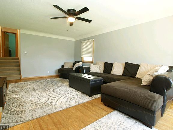 3rd image of 146 18th Ave S