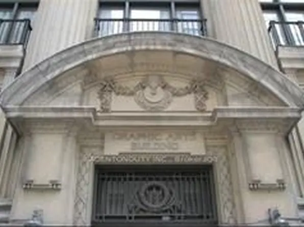 73 Richmond St W #404, Toronto, ON M5H 4E8