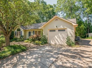 12502 Newstead Rd, Huntersville, NC 28078