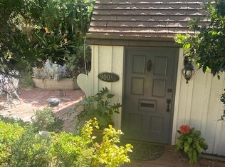 900 1/2 Temple Ter, Laguna Beach, CA 92651