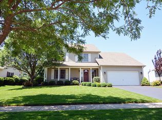 408 Prairieview Pkwy, Hampshire, IL 60140