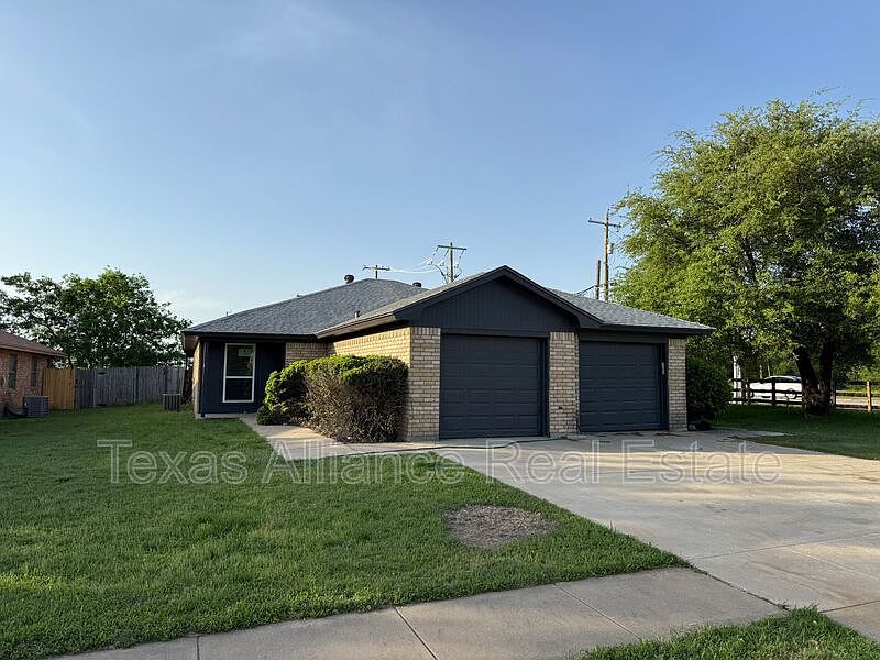 1st image of 1153 Landsdale Ln
