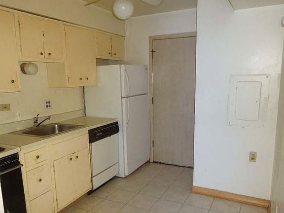 3rd image of 9604 Bianco Ter APT B