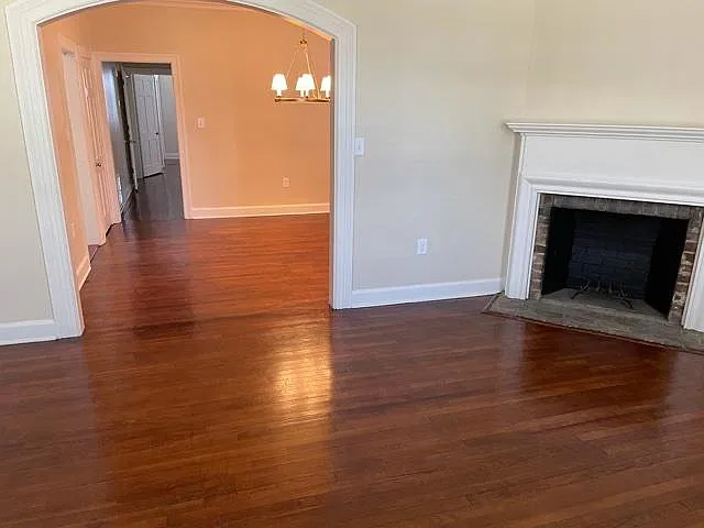 2 bed, $1,025 — Photo 2
