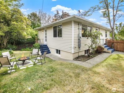 1717 N 90th Street, Seattle, WA, 98103