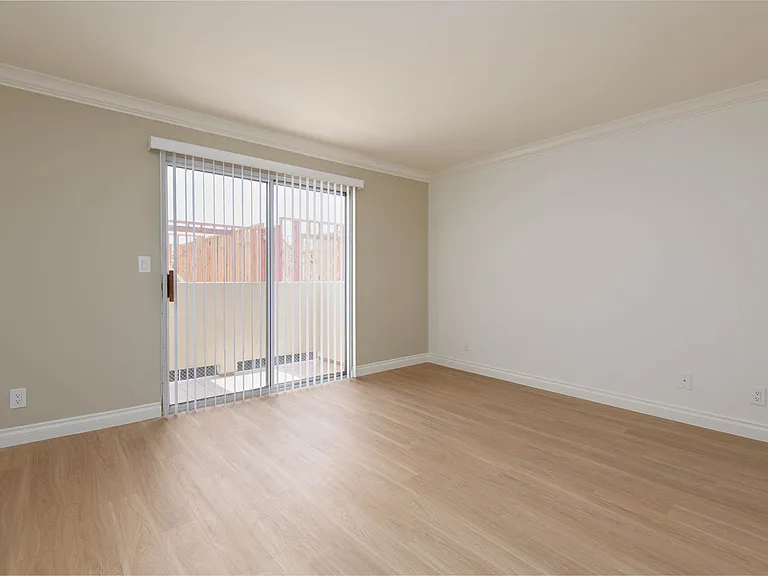 12756 Caswell Ave #105 — Photo 12