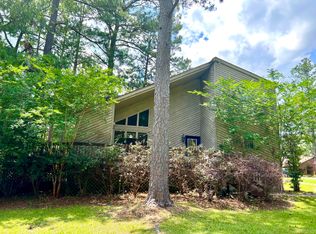 3 Little Pacific Dr, Hattiesburg, MS 39402